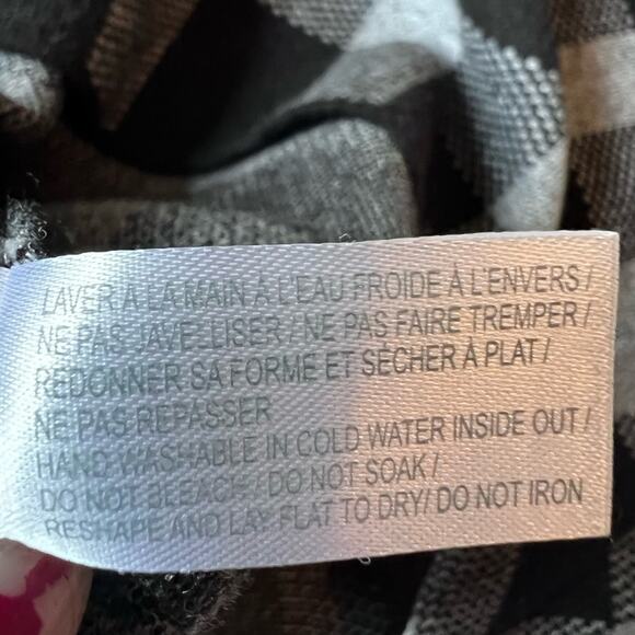 Contemporaine Black & Grey Plaid Soft Cozy Viscose Blend Mock Neck Sweater-Large - Picture 8 of 9